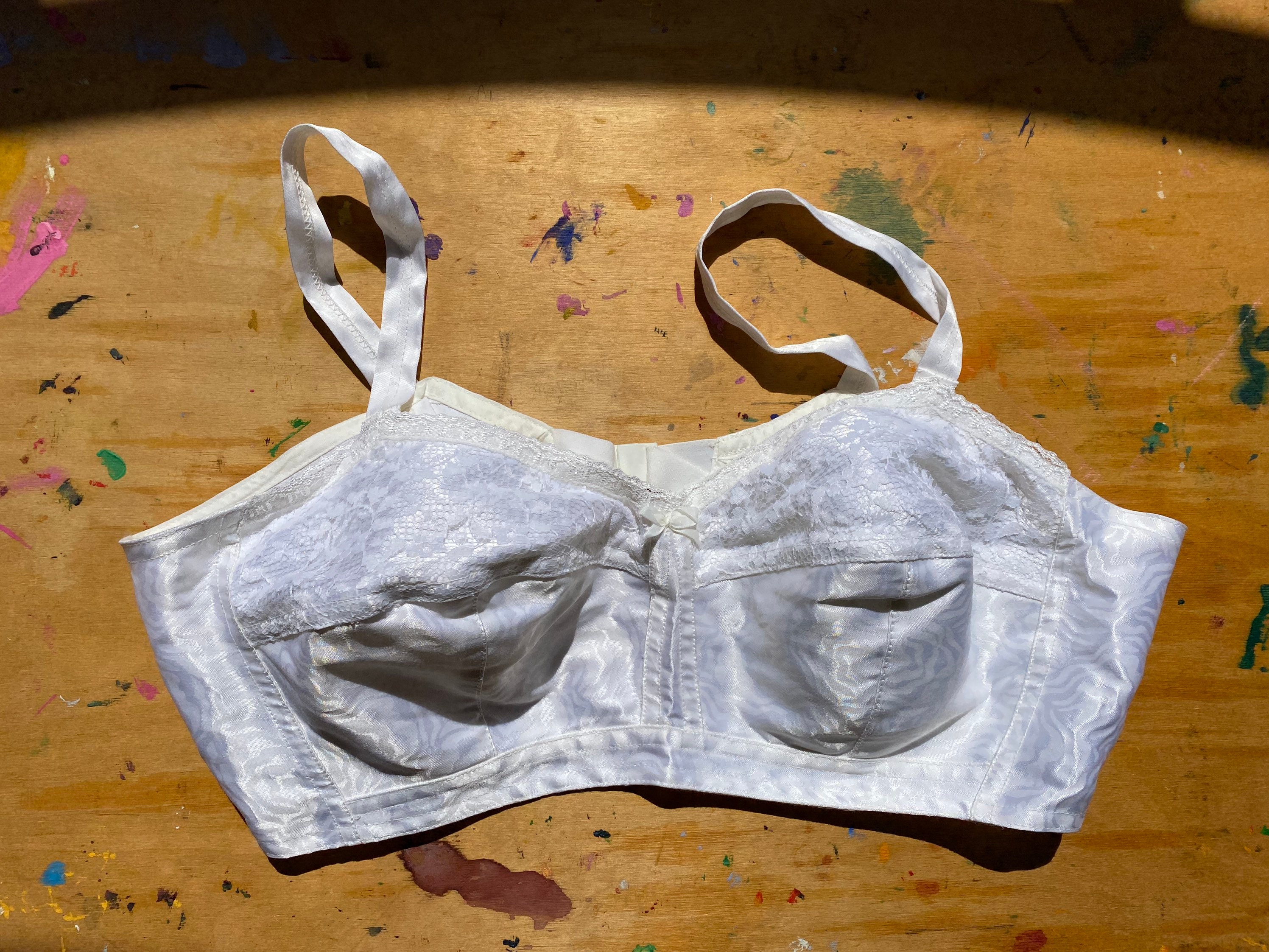 Soviet Vintage 60s 70s White Cotton Satin Bra Bullet Shaped D Cup Made in  USSR Cotton Bustier -  Norway