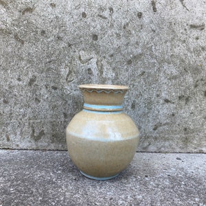 Ceramic Vase Vintage Small Beige Blue Colour Classical Flower Vase