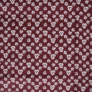 Vintage Cotton Fabric 70s Brown Fabric with White Clovers, Retro Fabric, Estonian Kreenholm Factory 1970, size 29&quot;× 153&quot;