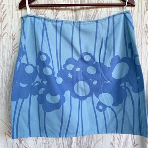 MARIMEKKO Cotton Mini Skirt Size 42 / 14 Blue Floral Flowers  Finland Scandinavian Design