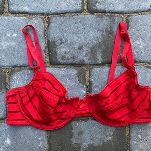 90s Vintage Bra Red Brassiere Size 34  75 Lace Brassiere Lingerie Retro Bralette 1990s