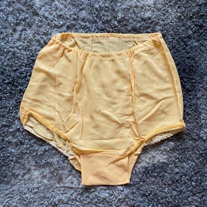 Vintage Viscose Panties Yellow Size M High Waist Women Underpants Underwear Retro Lingerie