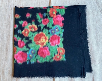 Wool Scarf Womens Vintage Floral Flowers Women Traditional Folk Shawl Black Roses Collectible