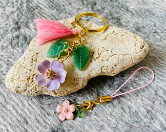 Sakura Keychain, Handmade Sakura Charm, Cherry Blossom, Sakura Cherry Blossom, Kawaii Key Ring, Pink Keychain 3D, Tassel, Gift for Girl