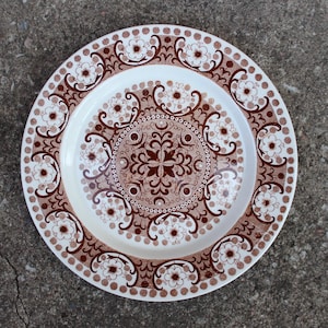 Arabia Finland ALI BROWN Plate Designed by Raija Uosikkinen, Scandinavian De