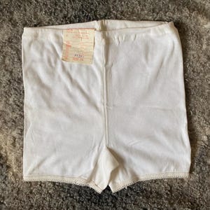 Vintage Unterwäsche weiße Pumphose Knickers Frauen M unbenutzte Damen Unterwäsche 100% Baumwolle weiße Knickers, Unterhose mit Fabrikschild. MARAT