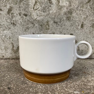 Tasse Rörstrand FORMA, design Olle Alberius, tasse blanche avec rebord marron, design scandinave vintage suédois