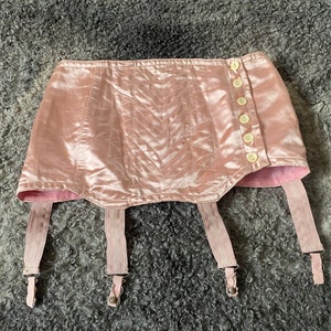 50s Garter Belt Vintage Suspender Belt Lingerie Retro Women Underwear Pink Girdle Silky Pearly Sexy Clothes Photoshoot Collectible Size S/M