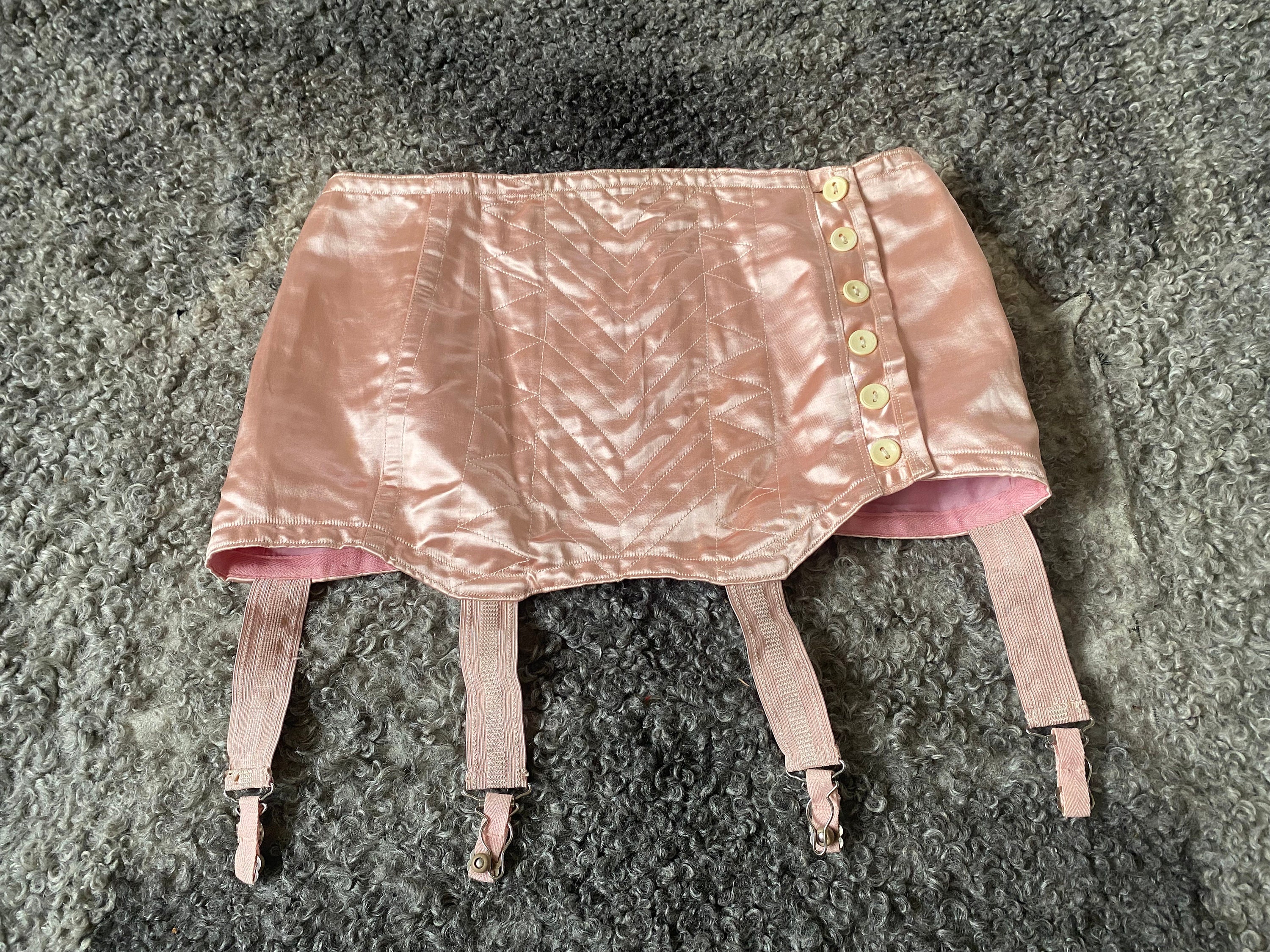 50s Garter Belt Vintage Suspender Belt Lingerie Retro Women Underwear Pink  Girdle Silky Pearly Sexy Clothes Photoshoot Collectible Size S/M