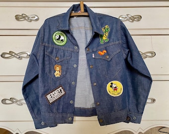 Veste en jean Levis enfants veste vintage bleu hippie patchs Mickey Hersheys Ginos Cowboys ours veste en jean rétro vêtements d'extérieur taille 14