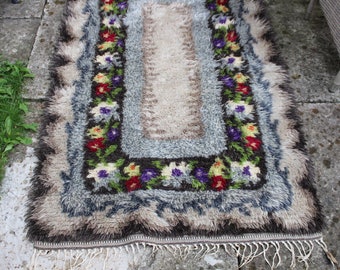 Scandinavian Rya Rug Vintage Wool Rug with Roses Mid Century Handmade Wool Carpet Scandinavian Design