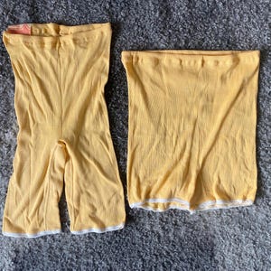 Vintage Langes Bein Höschen M oder L Größe Unbenutzt Damen Unterwäsche 100% Gerippte Baumwolle Gelb Knickerbocker, Unterhose mit Fabrikschild