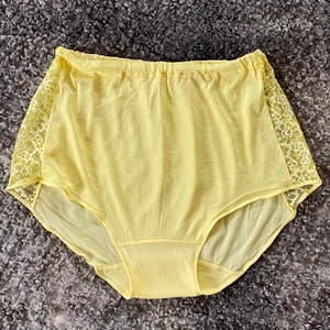 Vintage Viscose Panties Yellow High Waist Women Underpants Size M/L Sexy Lace Underwear Retro Estonian MARAT