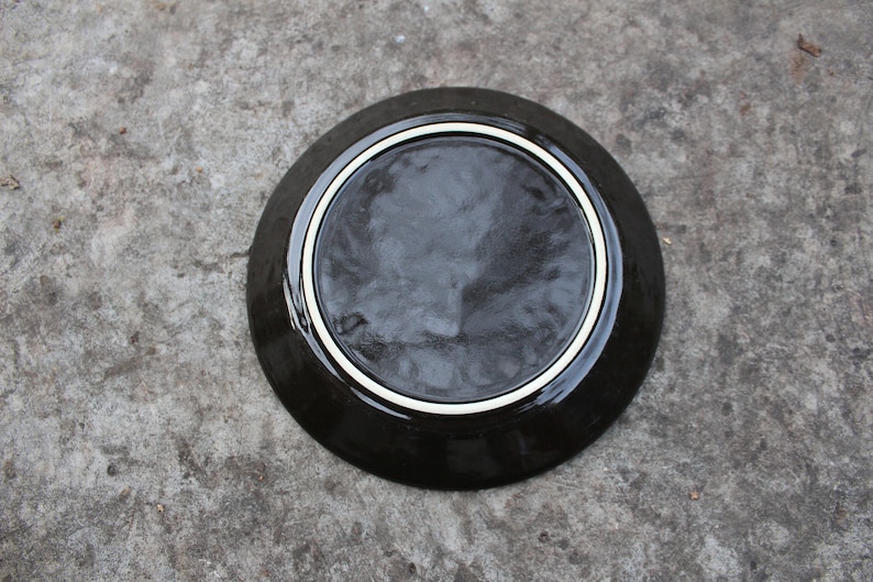 Scandinavian Design Arabia of Finland TEEMA Black Salad Plate Designed by Kaj Franck