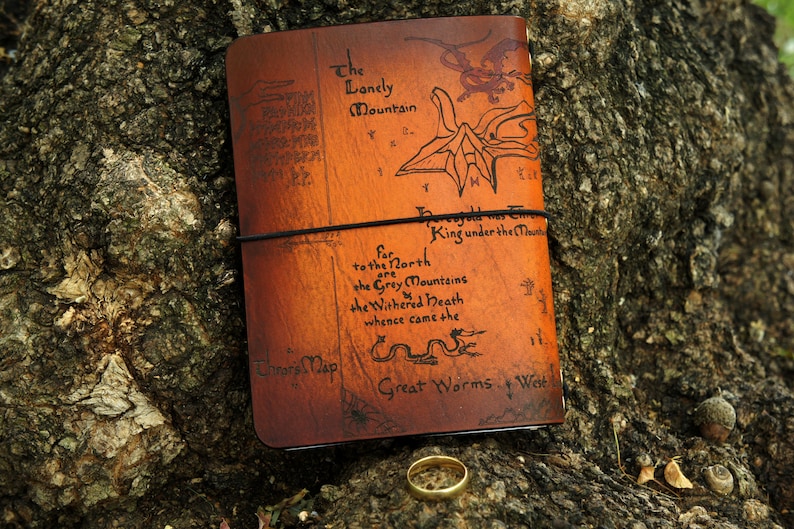 PLUS PETITE taille seigneur des anneaux voyageurs, couverture de carnet de voyage en cuir, carnet de cartes en cuir lotr, carte de montagne solitaire, terre du milieu, hobbit image 4