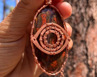 Plum agate eye necklace