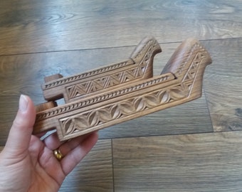 Noah’s Ark Condiments – Decorative Walnut Spice Holder