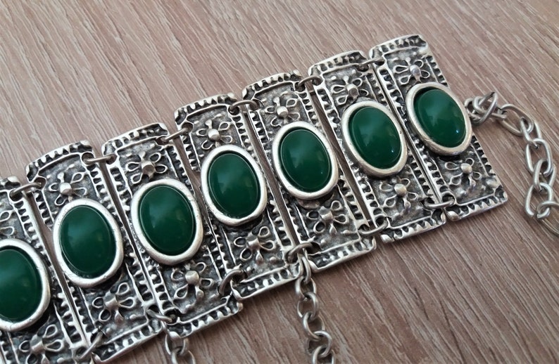 Ethnic Ring Bracelet Armenian Bracelet Hand Chain Hand Harness Silver Plated Armor Link Ring Bracelet Green Chrysolite Ring Bracelet