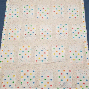 Handmade Baby Quilt: Polka Dot Cotton Lap Quilt (34&quot;x43&quot;)