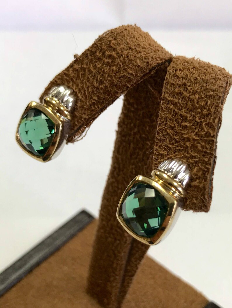 Designer Sterling Silver 925 /& 18kt 750 Two Tone Cable Bezel Set Green Stone Stud Post Style Earrings