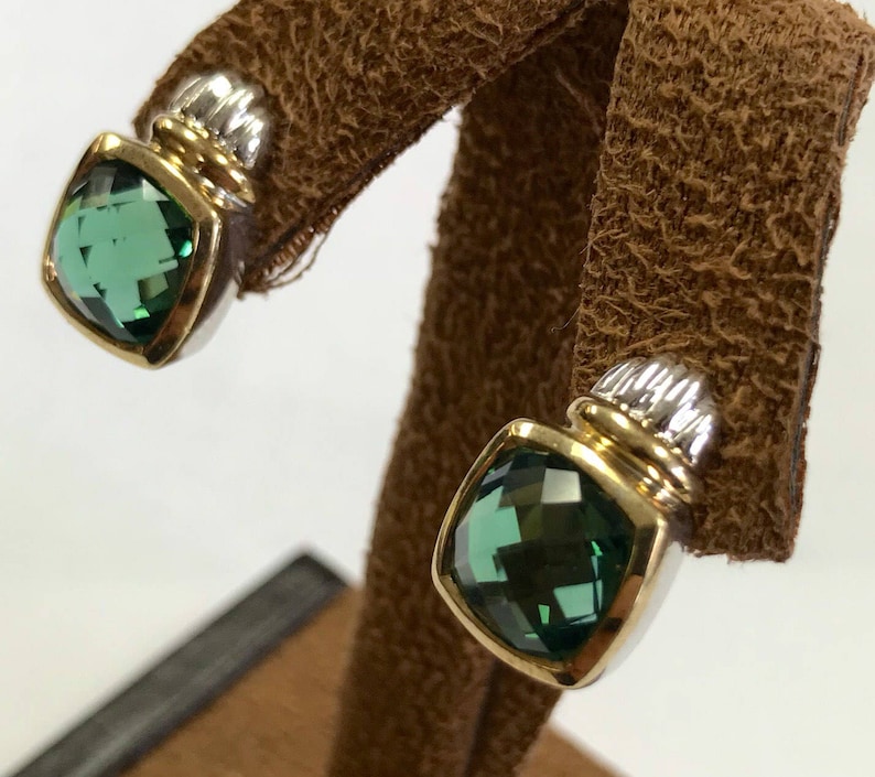 Designer Sterling Silver 925 /& 18kt 750 Two Tone Cable Bezel Set Green Stone Stud Post Style Earrings