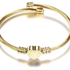 Pulsera personalizada con forma de corazón chapada en oro/letra grabada