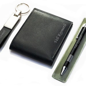 Billetera personalizada, llavero y juego de bolígrafos - Negro / Nombre personalizado grabado