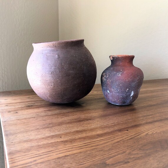 2 Old Clay Pots Vintage Planter Pots Old Terracotta Pots Etsy