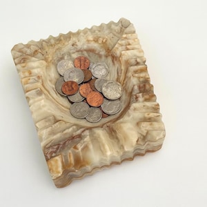 Vintage Natural Stone Onyx Ashtray or Catchall Tray For Keys Coins Jewelry