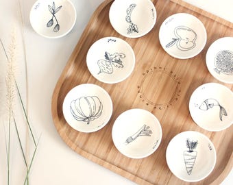 Rosh Hashanah Simanim Dish Set – Porcelain Bowls, Bamboo Tray, Jewish New Year