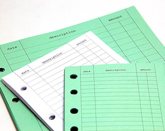 経費トラッカープランナー用紙は、Filofax パーソナルまたは A5 サイズのプランナーに適合します。