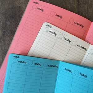 VERTICAL WEEKLY Traveler&#39;s Notebook Insert  WO2P  - Choose from 23 colors and 8 sizes