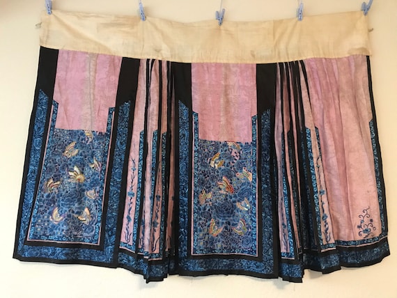 Antique Chinese silk pink embroidery skirt with bu