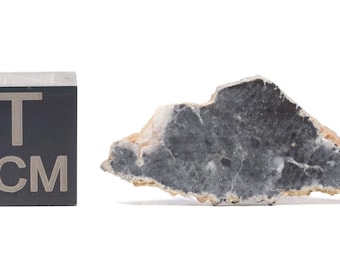 Météorite lunaire ~0,5 g