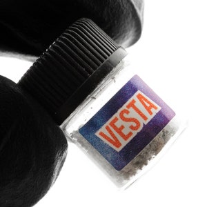 Vesta Dust Vial