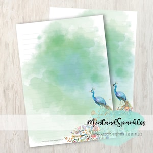 Hojas de papel para escribir letras de pavo real en acuarela