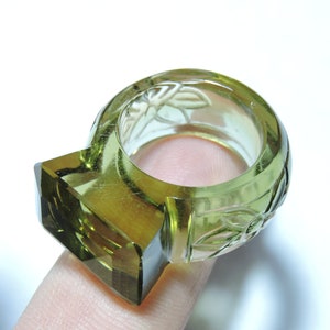 Olivgrüner Quarz geschnitzter und facettierter Ring / geschnitzter Ring / facettierter Ring / Edelstein gemacht Ring / Geschenk