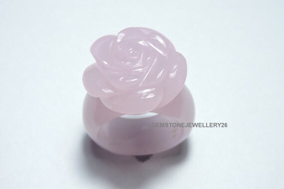 1 Piece Beautiful Rose Pink Chalcedony Hand Carved Rose Flower Shaped Single Gemstone Made Ring/ Attractive Gemstone Ring/Weeding Bands.