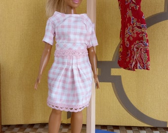 Ensemble jupe et haut pour Barbie ronde/Jupe et chemisier Barbie ronde/mode barbie ronde/modèle unique fait main