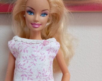 Ensemble jupe et haut rose poupée Barbie/modèle unique fait main Barbie/vêtements Barbie/tenue vintage Barbie/mode Barbie