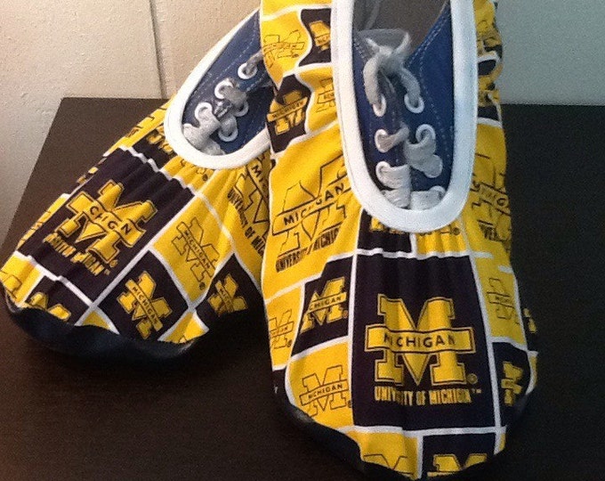 Bowling Shoe Covers one Pair University of Michigan Go Blue Wolverines