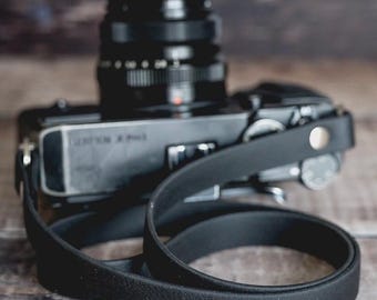 16mm Black Biothane Camera Strap – Waterproof, Vegan, Durable for Fuji, Sony, Leica