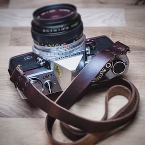 Tour de cou en cuir pour appareil photo, dragonne marron pour appareil photo, dragonne noire pour appareil photo, dragonne courte en cuir, dragonne pour appareil photo. Dragonne pour appareil photo argentique.