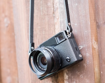 Leather Camera Strap in Black for Mirrorless Cameras.  Kamera Gurt Leder | Strap for Camera | Film Camera, short leather camera strap