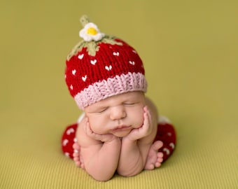 Strawberry Hat and Pants Hand-Knit Set for Newborns in Red with White Flower, Photography Prop and Gift