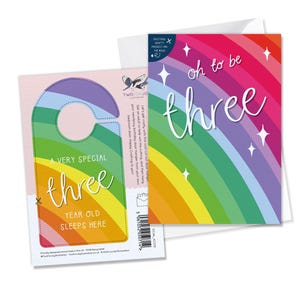 Carte d'anniversaire de bébé aux couleurs de l'arc-en-ciel de trois ans avec une activité créative découpée