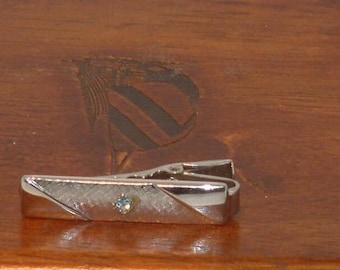 Pre-Owned Men’s Silver Sarah Coy Blue Stone Tie Clip
