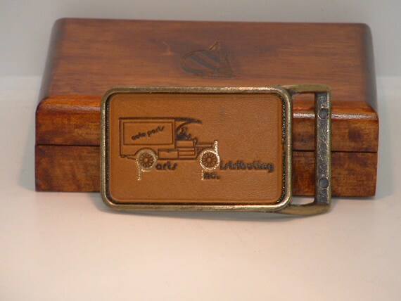Pre-Owned Men’s Parts Distributing Inc. Belt Buckle