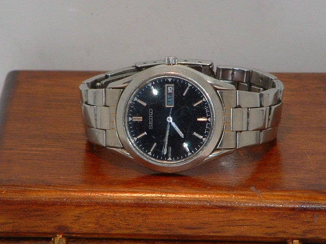 Pre-owned Vintage Mens Seiko 7N43-9070 Day & Date Dress - Etsy