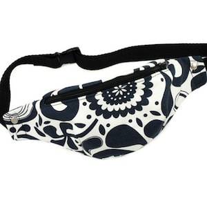 Zola fanny pack pattern - size S and M. Festival bag, belt bag, bike bag - PDF sewing pattern and tutorial, instant download.